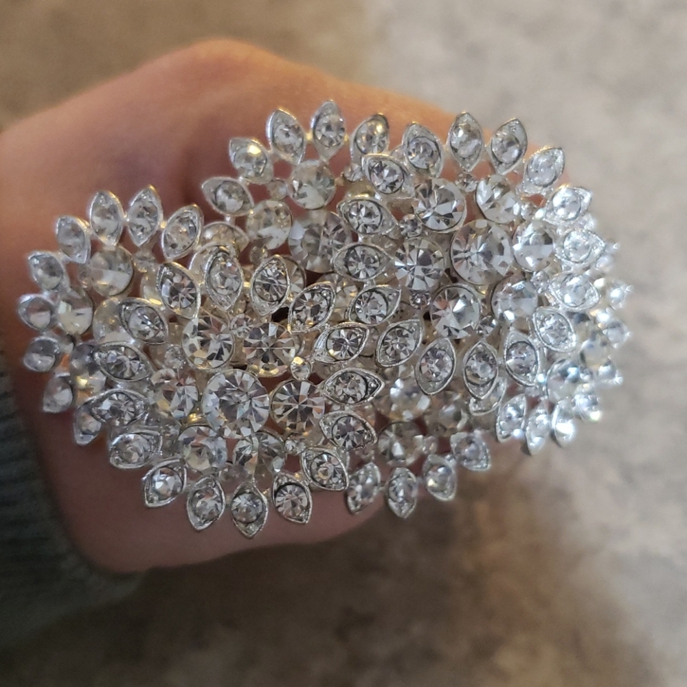 Hair pins